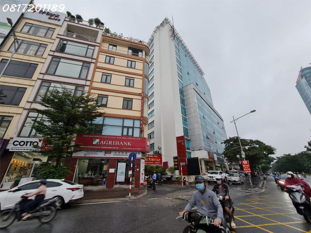 Chính chủ bán căn nhà mặt phố Hoàng Quốc Việt Cầu Giấy 82m2x6T nhỉnh 30 tỷ