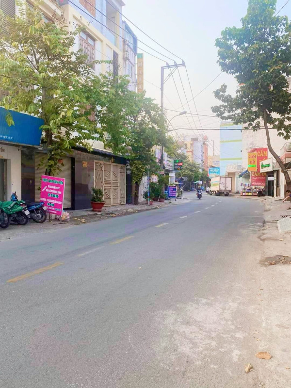 Gấp! Nhà Quận 12 - 6x17 - Hẻm thông Ôtô - Huỳnh Thị Hai, Nguyễn Ảnh Thủ - Hơn 4 tỷ TL