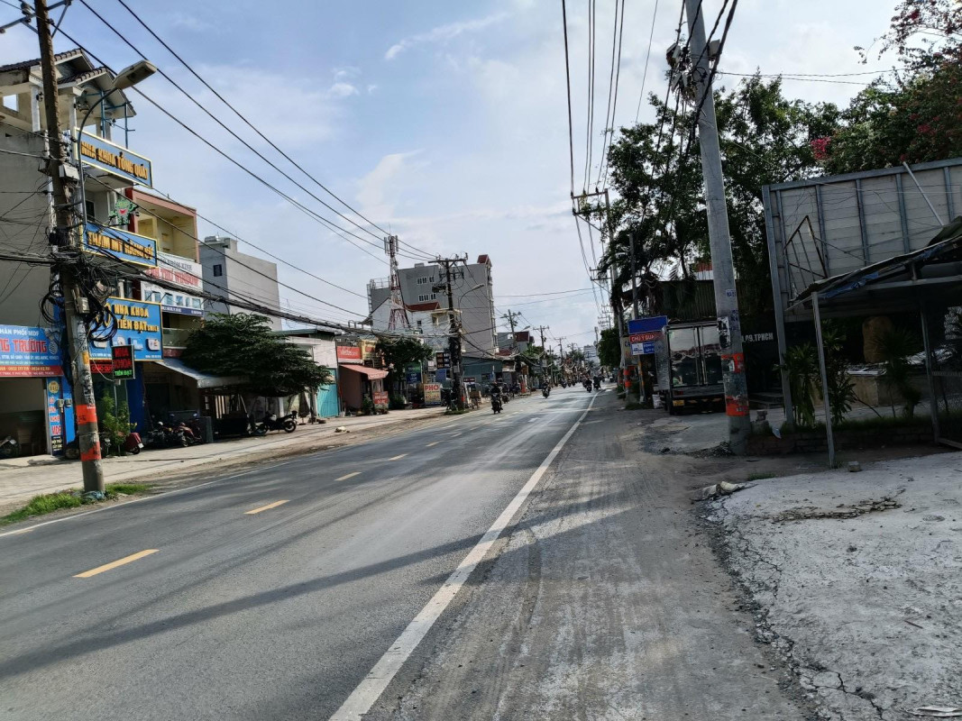 [GIẢM SỐC 1 TỶ] BÁN NHÀ MẶT TIỀN VEN SÔNG NGUYỄN DUY TRINH, THỦ ĐỨC - KINH DOANH ĐỈNH!
GIÁ MỚI CHỈ: 49 TỶ (TIẾT KIỆM NGAY 1 TỶ)