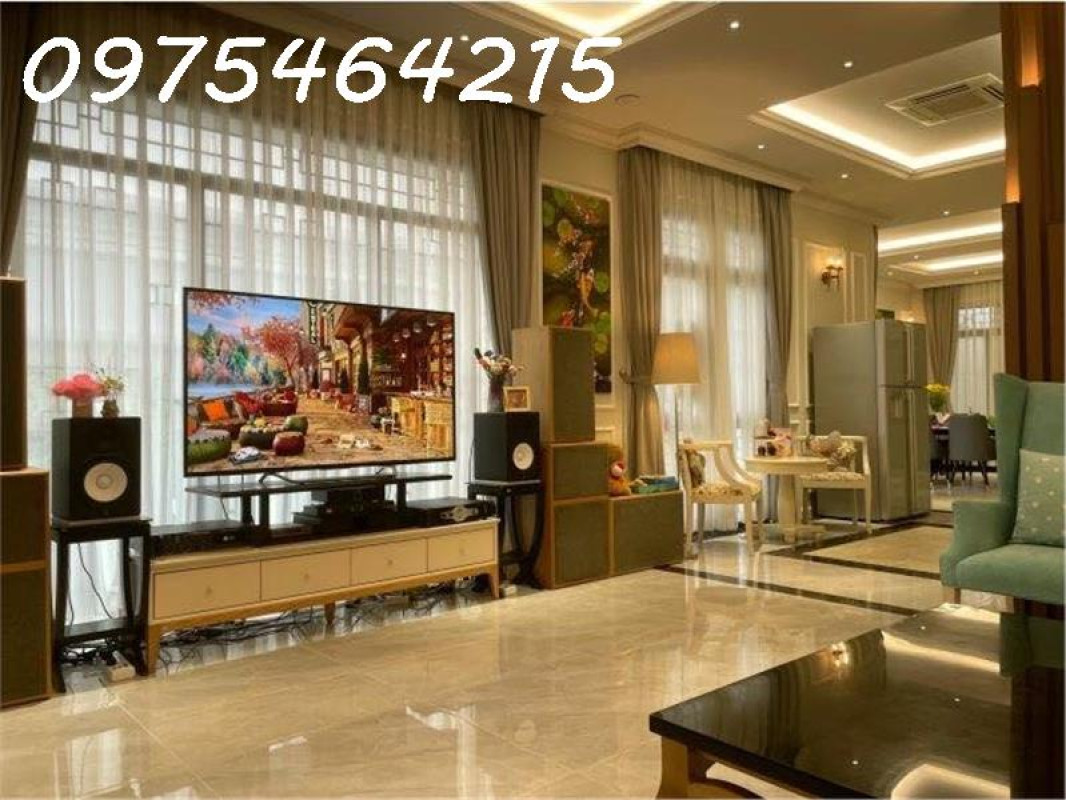 BIỆT THỰ CAO CẤP VEROSA PARK – PHÚ HỮU, THỦ ĐỨC
Giá: 50 tỷ – Diện tích khủng 8m x 31m – Thương lượng trực tiếp chính chủ